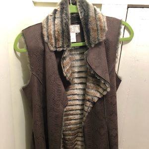 Brown vest with faux fur